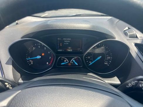 Used 2018 Ford Escape Titanium AWD/4WD image 9