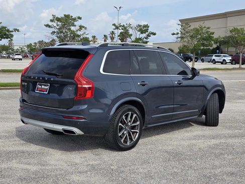 Used 2018 Volvo XC90 T6 Momentum w/ Convenience Package AWD/4WD image 5