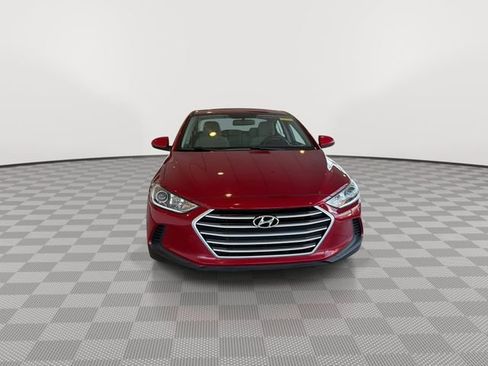 Used 2017 Hyundai Elantra SE image 3