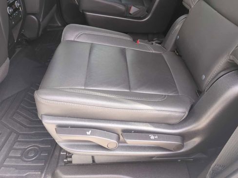 Used 2023 Chevrolet Tahoe Z71 w/ Luxury Package AWD/4WD image 26