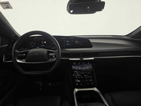 Used 2023 Lucid Air Touring AWD/4WD image 18