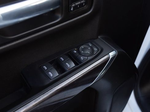 Used 2022 Chevrolet Silverado 1500 LTZ AWD/4WD image 18