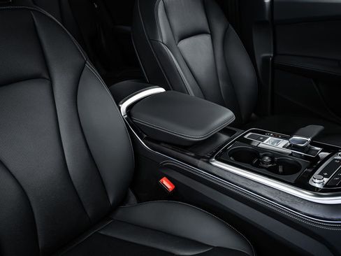 Used 2023 Audi Q8 Premium Plus w/ Premium Plus Package AWD/4WD image 31