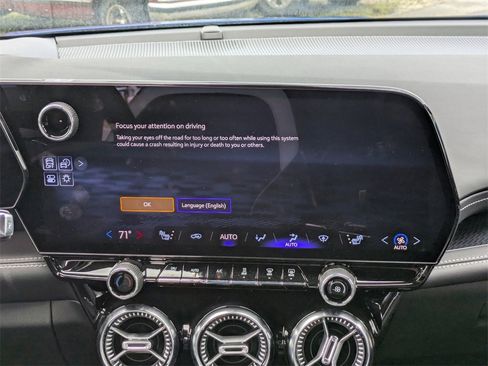 New 2025 Chevrolet Blazer EV LT image 32