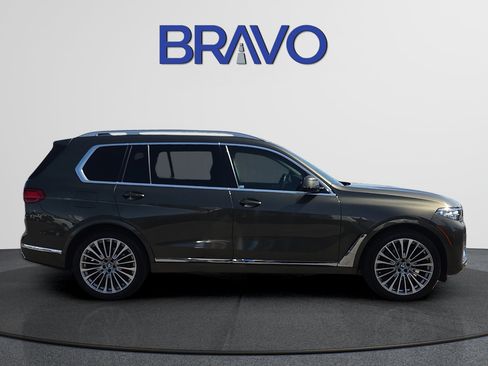 Used 2021 BMW X7 xDrive40i AWD/4WD image 5