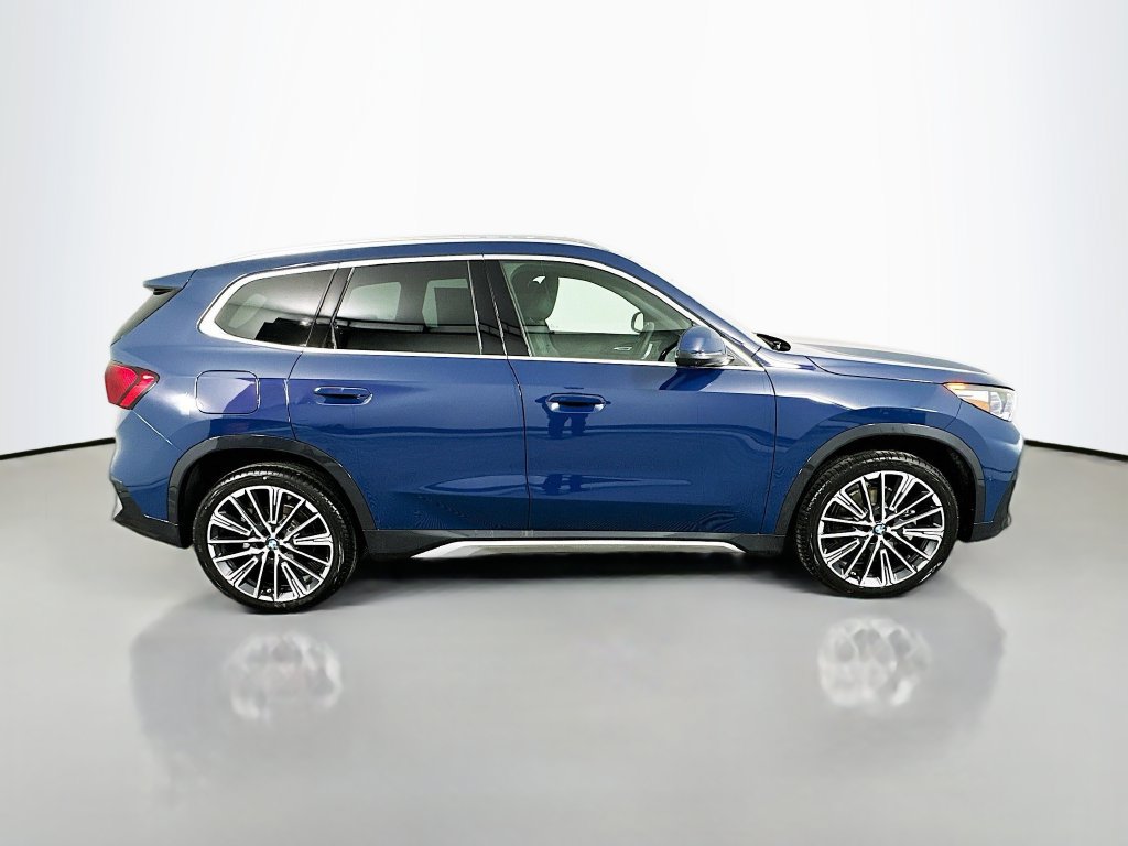Used 2026 BMW X1 xDrive28i w/ Technology Package AWD/4WD image 4