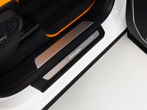 Used 2024 Lamborghini Urus S image 43