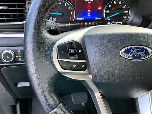 Used 2022 Ford Explorer XLT w/ Equipment Group 202A image 11