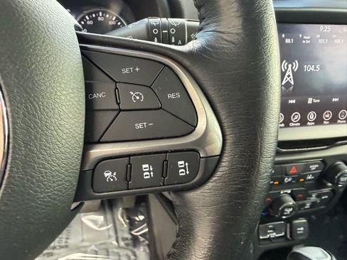 Used 2021 Jeep Renegade Limited w/ Sun & Sound Group image 26