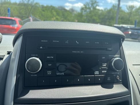 Used 2010 Dodge Grand Caravan Hero FWD image 29
