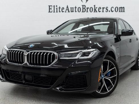 Used 2023 BMW 530e xDrive w/ Executive Package image 56