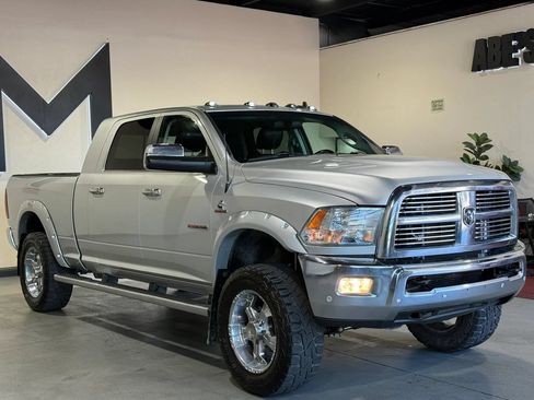 Used 2018 RAM 2500 Big Horn AWD/4WD image 2