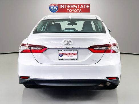 Certified 2022 Toyota Camry LE image 6