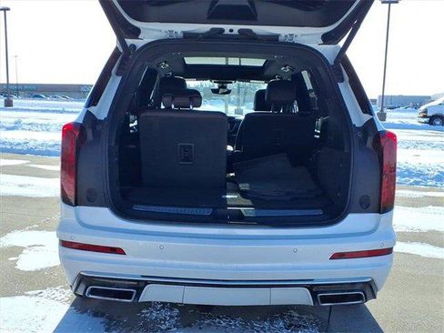 Used 2020 Cadillac XT6 Premium Luxury image 25