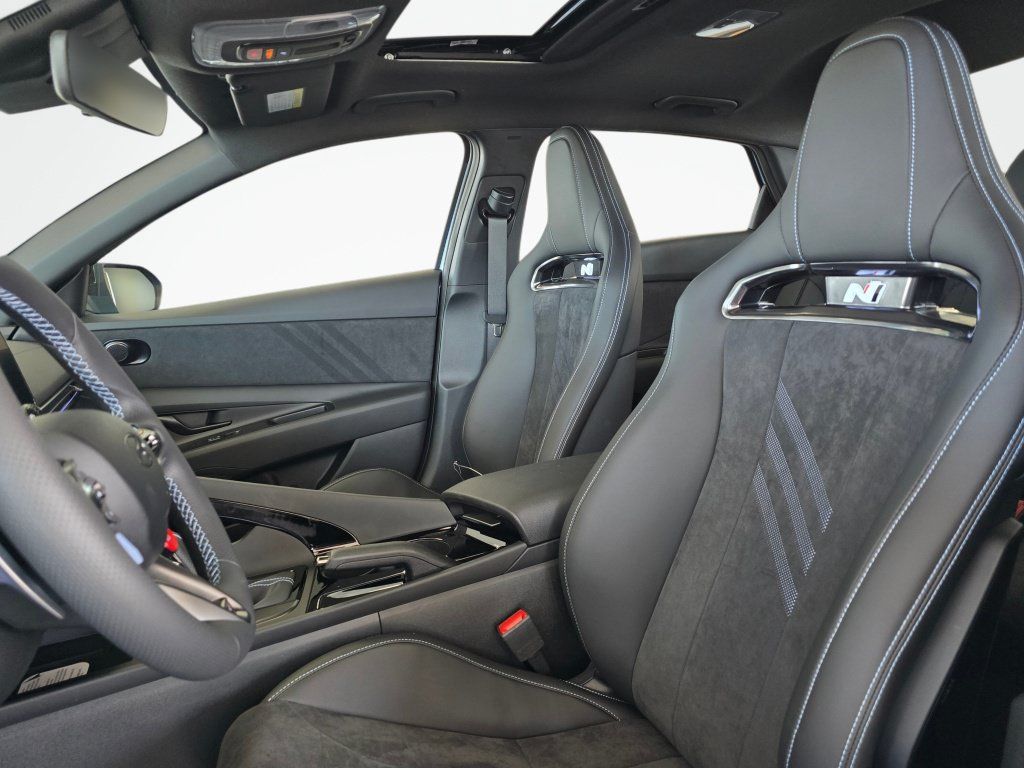 New 2026 Hyundai Elantra N FWD image 18