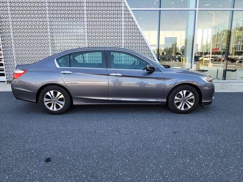 Used 2013 Honda Accord LX image 4
