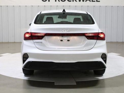 Used 2024 Kia Forte LXS image 5