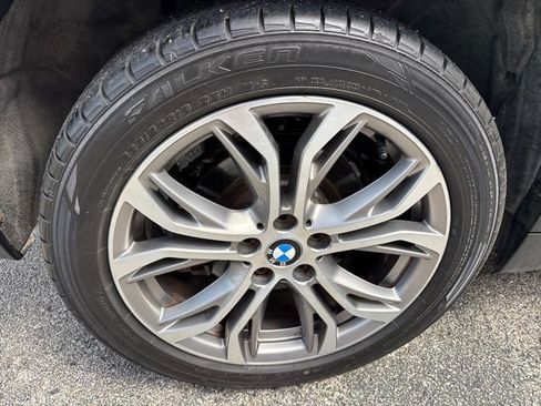 Used 2022 BMW X2 sDrive28i w/ Convenience Package FWD image 11