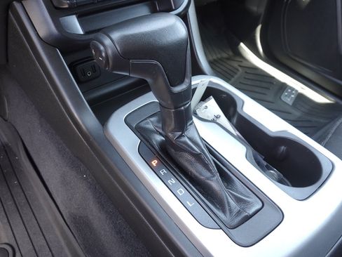 Used 2021 Chevrolet Colorado LT w/ Safety Package RWD image 20