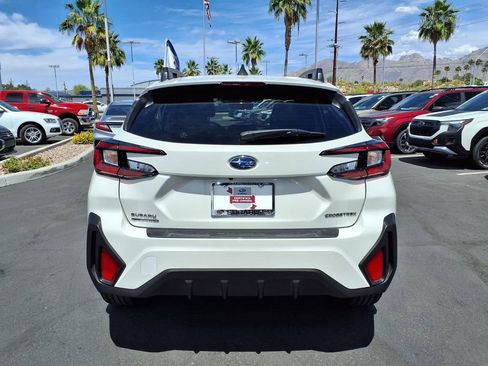Used 2025 Subaru Crosstrek 2.0i Premium image 11