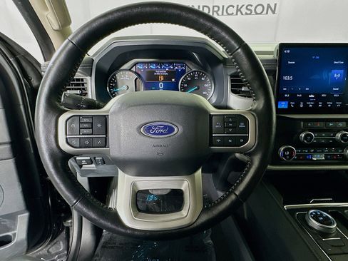 Used 2024 Ford Expedition Max XLT image 15