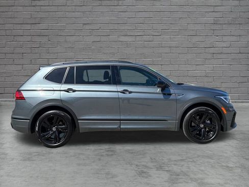 Used 2024 Volkswagen Tiguan SE R-Line FWD image 7