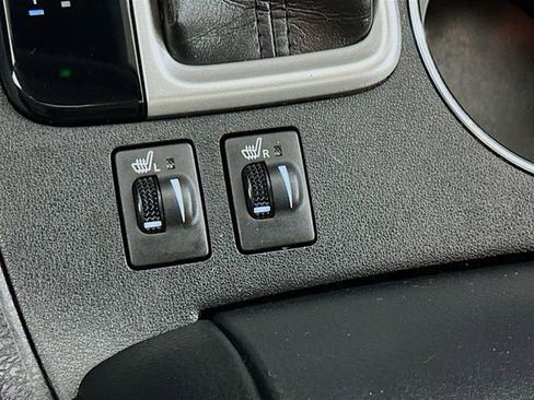 Used 2019 Toyota Highlander XLE image 19