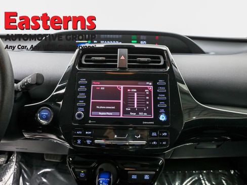 Used 2022 Toyota Prius LE image 12