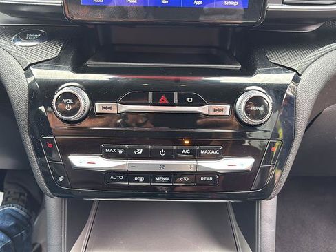Certified 2023 Ford Explorer ST-Line AWD/4WD image 24