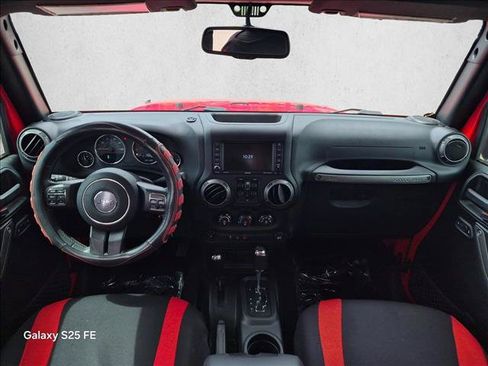 Used 2018 Jeep Wrangler Unlimited Sport S AWD/4WD image 15