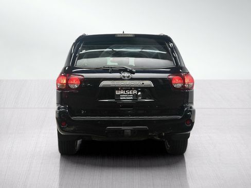 Used 2019 Toyota Sequoia Platinum AWD/4WD image 4