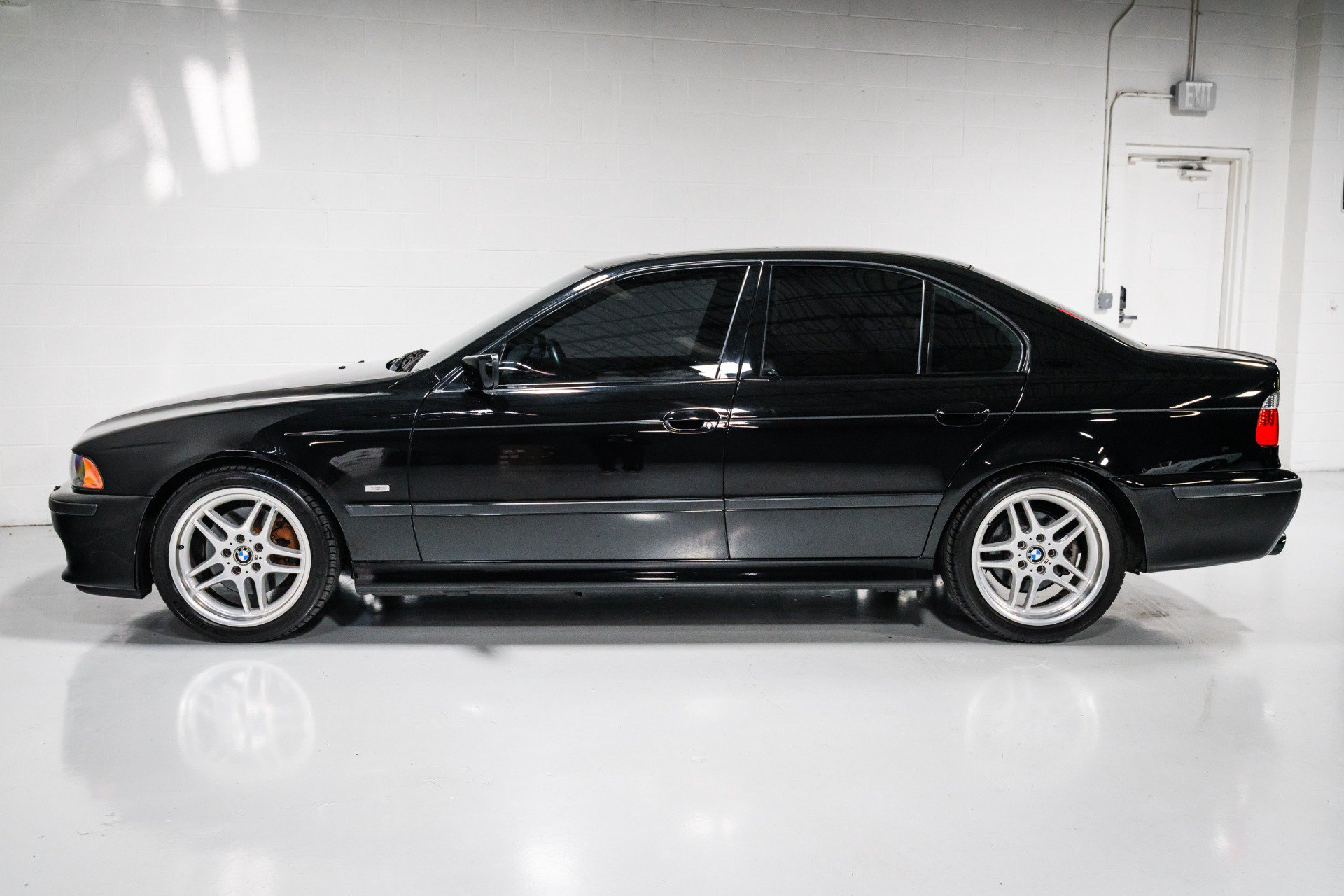 Used 2003 BMW 540i Sedan RWD image 6
