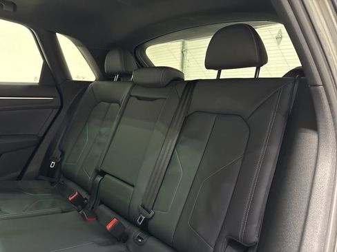Used 2025 Audi Q3 2.0T Premium w/ Convenience Package image 32