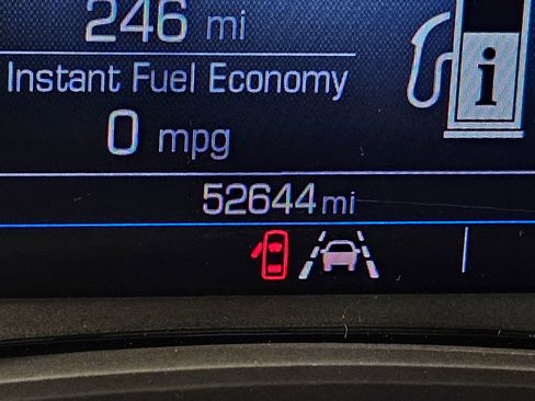 Used 2023 GMC Terrain SLE image 28