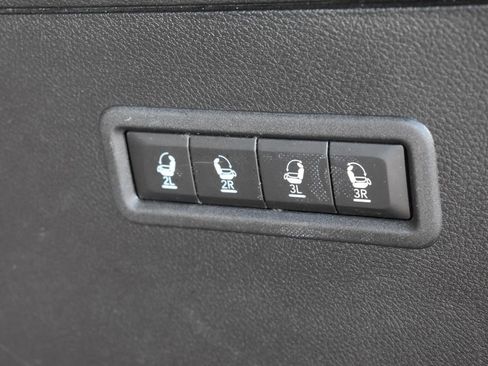 Used 2024 Jeep Wagoneer Series III image 23