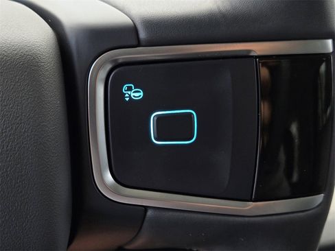 Used 2025 Ford Expedition Active image 29