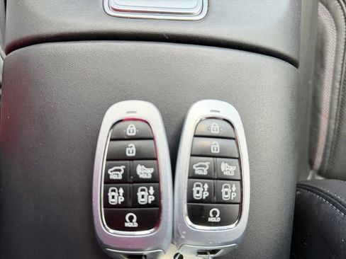 Used 2021 Hyundai Santa Fe Calligraphy AWD/4WD image 23