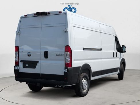Used 2023 RAM ProMaster 2500 FWD image 8