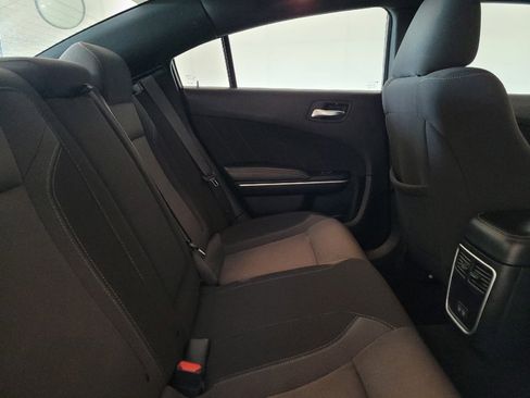 Used 2022 Dodge Charger SXT RWD image 19