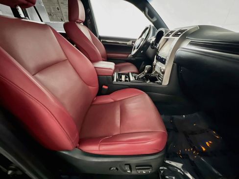 Used 2021 Lexus GX 460 Premium w/ Premium Package AWD/4WD image 31