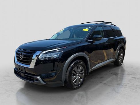 Used 2022 Nissan Pathfinder SV FWD image 1