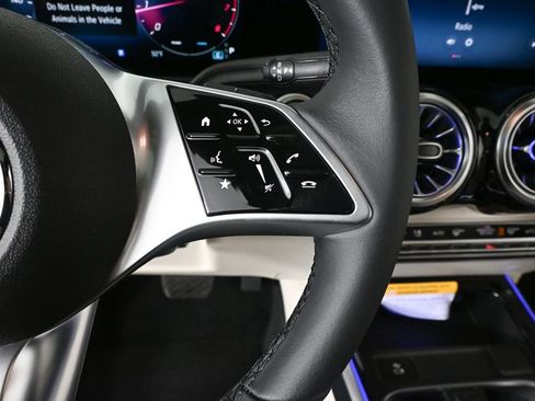 New 2026 Mercedes-Benz GLB 250 image 11