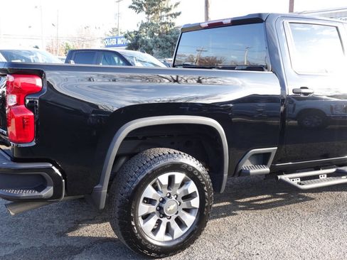 Used 2025 Chevrolet Silverado 2500 Custom w/ Custom Value Package image 10