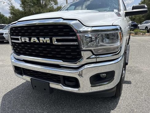 Used 2022 RAM 3500 Big Horn AWD/4WD image 9