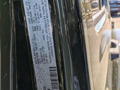 Certified 2021 Jeep Wrangler Unlimited Rubicon w/ Dual Top Group AWD/4WD image 35