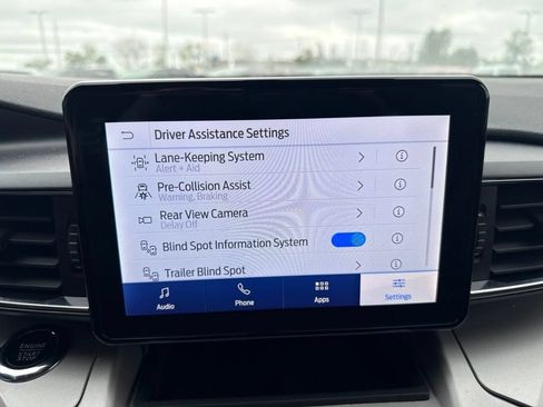 Used 2024 Ford Explorer XLT w/ Equipment Group 202A AWD/4WD image 12