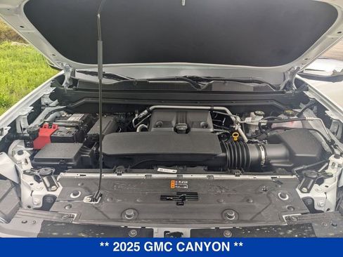 New 2025 GMC Canyon Denali image 42