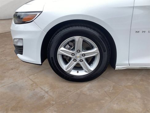 Used 2022 Chevrolet Malibu LT image 14