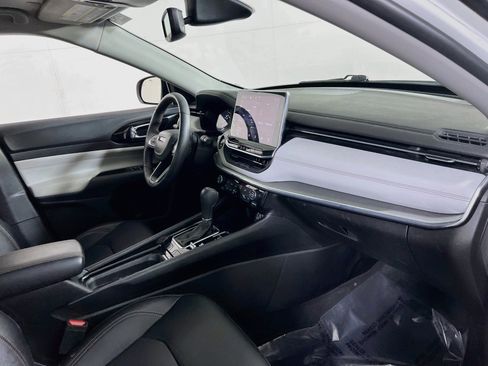 Used 2022 Jeep Compass Limited image 27