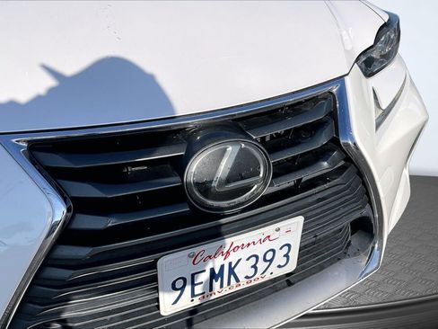 Used 2018 Lexus IS 300 w/ Comfort Package RWD image 28